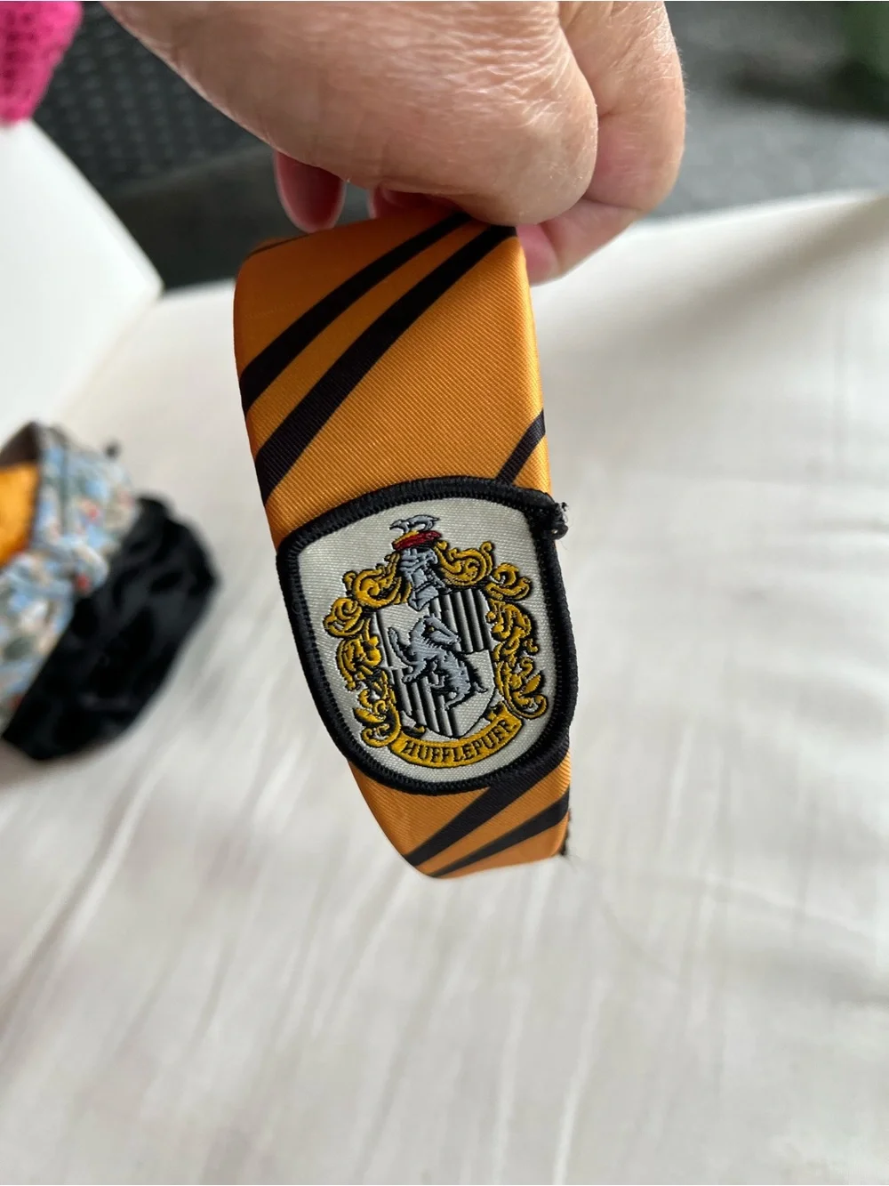 Package of 5 headbands, Harry Potter, Hand Made and a few unbranded.